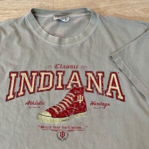 Indiana Hoosiers T-Shirt Man’s Large Tan 100% Cotton Distressed Look Tee Shirt